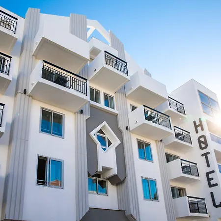 T Boutique Szálloda 3*