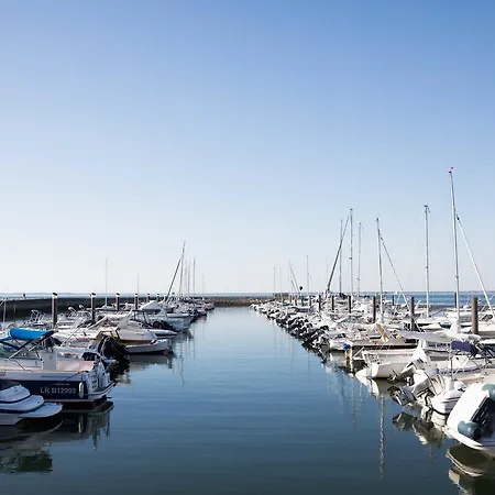 T Boutique 3* Arcachon