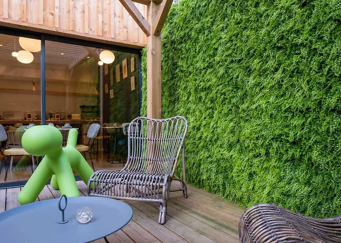 T Boutique 3* Arcachon