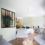T Boutique 3* Arcachon