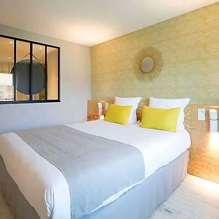 T Boutique 3* Arcachón