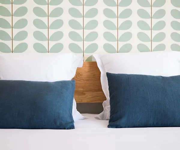 T Boutique ホテル 3*